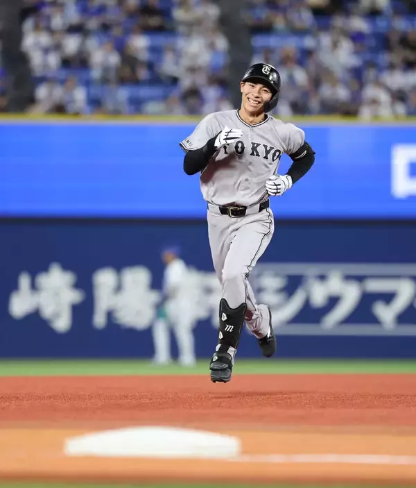 【巨人】平山功太プロ２本目の先頭弾！「今日はなんとしても勝ちたいです」３連敗阻止へ先制！ 　前日に１軍昇格→一発回答
