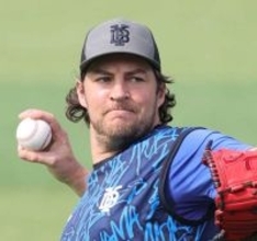 前ＤｅＮＡバウアー、米独立リーグでノーヒッター達成…ダブルヘッダーで７イニング制