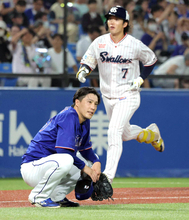 【ヤクルト】長岡秀樹が今季１号の右越え３ラン「久しぶりなのでこんなにうれしいことはないと思います」