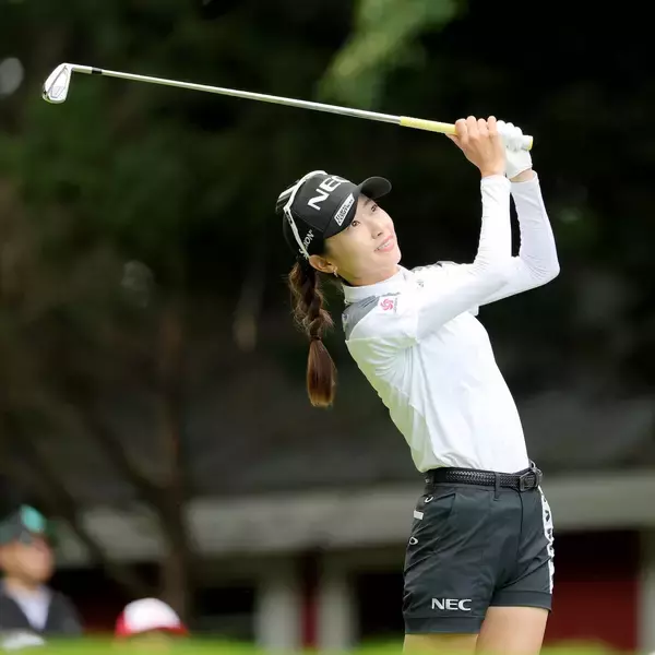 【女子ゴルフ】安田祐香、吉沢柚月が首位で最終日へ　金田久美子は３位　佐久間朱莉は予選落ち