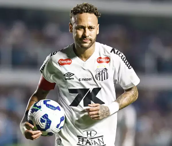 ネイマール、２年８カ月ぶりハット…１１月に左膝負傷も出場続け、チームは降格圏脱出