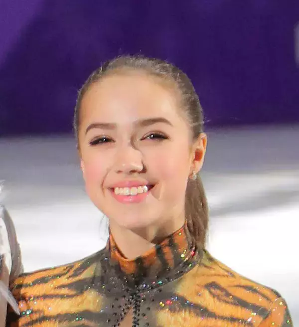 金メダルから７年　ザギトワの最新ショットに騒然！「ショックだ」「こんなアリーナを見るのは悲しい」