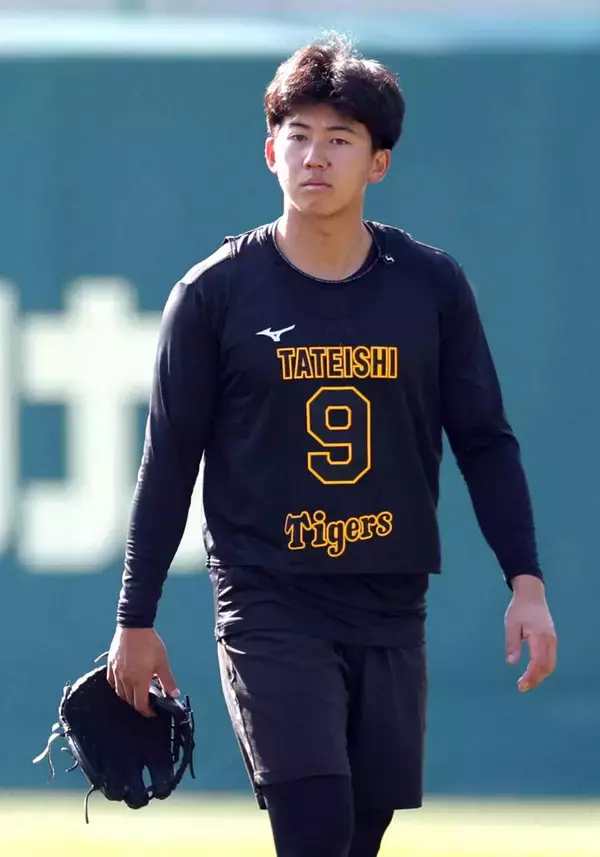 【阪神】ドラフト１位・立石正広がランニング、キャッチボールで調整　右脚肉離れでキャンプは具志川スタート