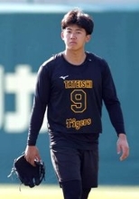 【阪神】ドラフト１位・立石正広がランニング、キャッチボールで調整　右脚肉離れでキャンプは具志川スタート