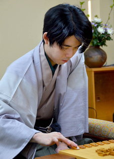 藤井聡太王将、防衛へ負けられない戦い始まる　王将戦第５局