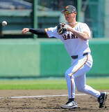 「【巨人】吉川尚輝がサードで３軍戦前のシートノックに参加…会田３軍監督「いろんなことを想定して」」の画像1