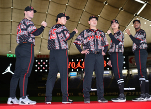 【巨人】斬新デザイン！５選手とも似合う！！ジョーダンブランドとの特別コラボユニホーム　