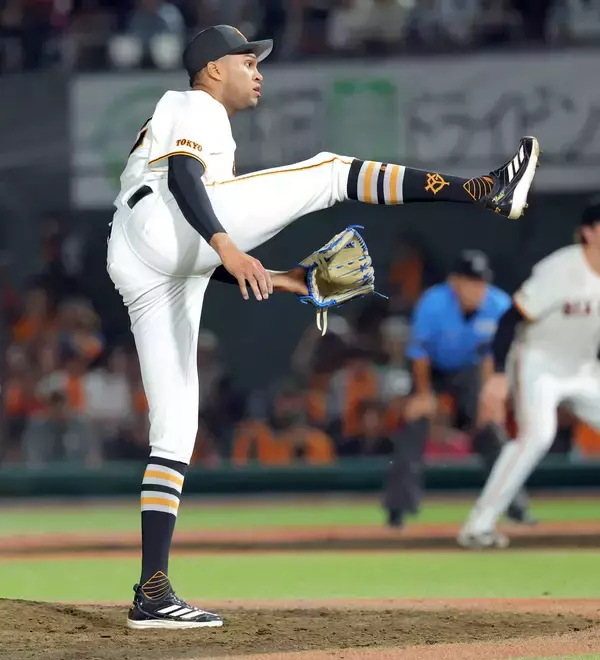【巨人】マルティネスが歴史を塗り替えた！　サファテ超え外国人歴代最多２３５セーブ