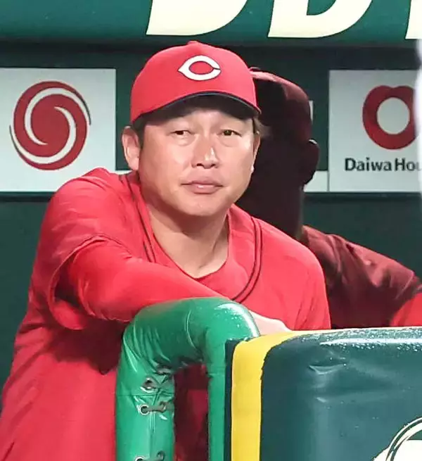 【広島】新井貴浩監督「使っている私がすべて悪い」…野間峻祥が“決勝３点適時ダブルエラー”　再び借金１２で５位転落