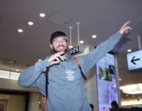 巨人・キャベッジ　岡本の穴埋める“４番ボディー”で来日「また日本に戻って来られてうれしい」