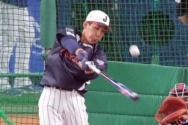 吉田正尚が連日の“衝撃弾”　侍ジャパン試合前練習で快音連発　観客からどよめきも