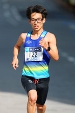 東京マラソンで一人旅の橋本龍一は１５キロで後続と４３秒差　順大出身で箱根駅伝４年連続出走　マラソンは３回目