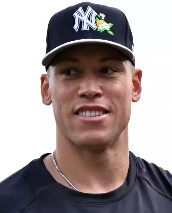 米国代表がジャイアンツ相手に１５―１で圧勝　ジャッジは２打数２安打２打点