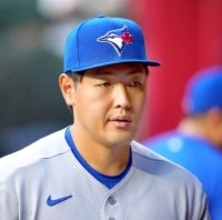 岡本和真、１３試合連続出塁　延長１０回に四球で継続　４打数無安打で連続試合安打は１０でストップ