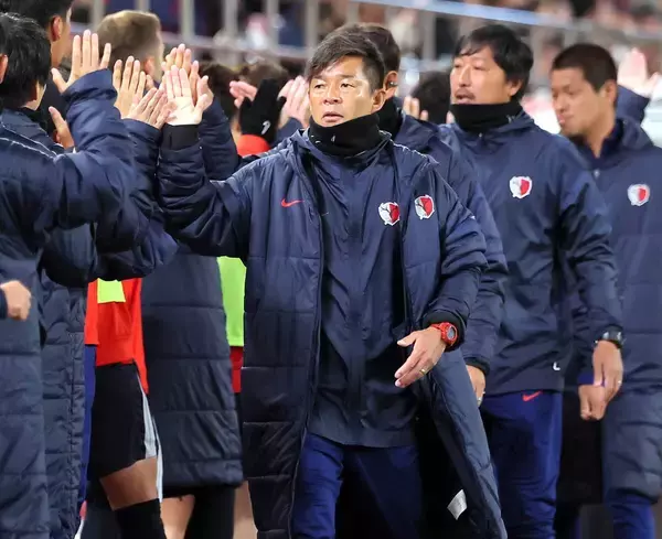鹿島・鬼木監督「２つ勝って優勝する、そういう思い」“Ｖ決定戦”の相手・神戸に言及「力のあるチーム」