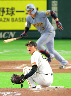 巨人・則本昂大、加入後初コンビの女房役の要求通り投げられず「ふがいない」　移籍後最悪８失点で２軍降格