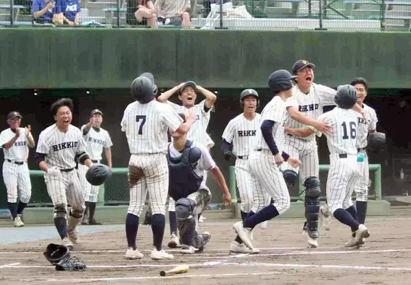 【高校野球】立教新座が延長タイブレークで逆転サヨナラ勝ち　赤沢亮磨がミスを取り返す決勝打「とにかく決めてやろう」…埼玉大会