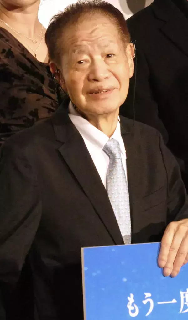 ８４歳、角川春樹氏「これが最後の…」　脳こうそくから復帰の舞台あいさつ　総監督した「星の教室」は「ＡＩに打ち勝った映画」と自画自賛