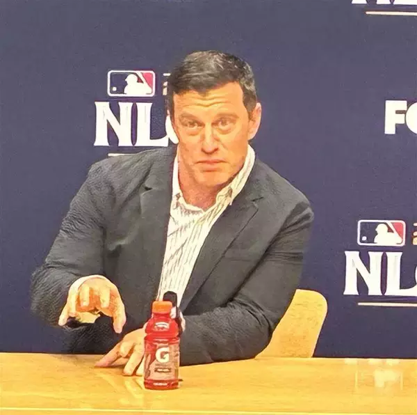 ドジャース編成本部長、守護神ディアスの復活舞台裏明かす…スコットとの左右ダブルクローザー結成