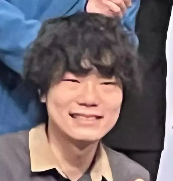 人気の若手お笑い芸人、機内で意識失い倒れていた「ゾワーっと血の気が引いて」「記憶が全くなくて」…９番街レトロ・京極風斗が明かす