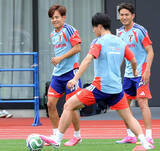 「【Ｗ杯】久保建英が「８番」への思い語る「他の誰かがつけるんだったら僕がつけたいなと思った」南野拓実が背負ってきた番号を継承」の画像1