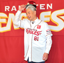 【楽天】 吉井理人新監督、異例のシーズン途中就任の決断理由を明かす「常識的に考えると来季から」も「この期間がもったいない」「早く来たい」に変化