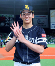 【ソフトバンク】前田悠伍が高卒３年目以内では巨人・堀内恒夫以来、５９年ぶりの開幕８連勝「これがなかったら、今頃リハビリしていたかも」遠征にも持ち歩く高級品とは…