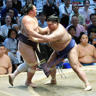 ３６歳・高安が７度目の敢闘賞　勝てばの条件付き、朝乃山との熱戦制して１１勝目「事前に聞いていて緊張感あったけど、楽しんでできた」