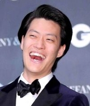 「ほらな！」堅いフェブラリーＳの３連単的中で大喜びの粗品に「よくドヤ顔できるな」「メンタルだけは見習える」