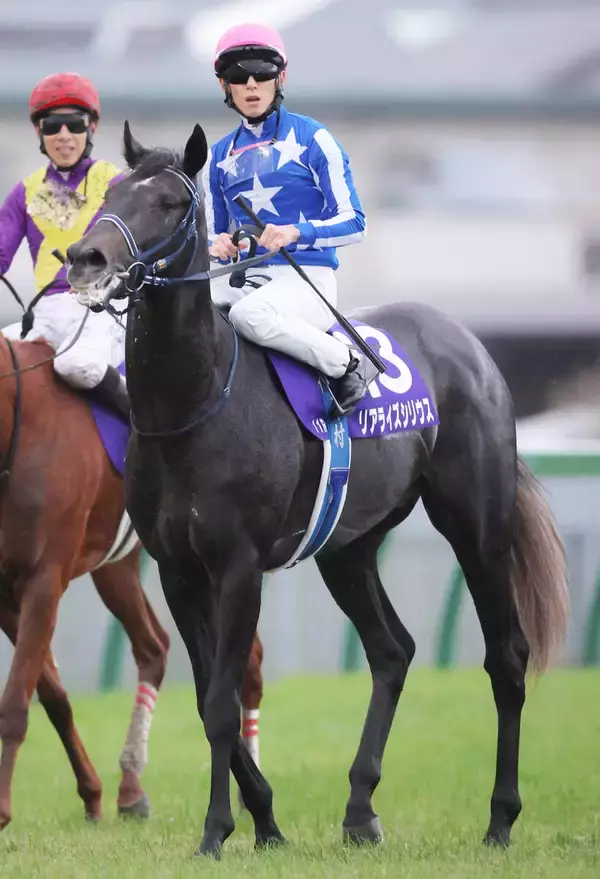 【朝日杯ＦＳ】「右回りが走れないのか…」津村明秀騎手も敗因わからず　前日１番人気リアライズシリウスは５着