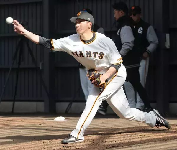【巨人】大勢がＷＢＣ球でブルペン入り　「思い描いているようなフォークになってきた」と手応え