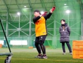 【巨人】右ふくらはぎ肉離れの浅野翔吾　ランチタイムにトス打撃でリハビリ