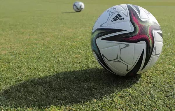 【ＪＦＬ沼津】ＦＣ東京から２０歳韓国人ＤＦペク・インファンが期限付き移籍で加入　元Ｕ―１８韓国代表