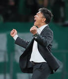 「東京Ｖ城福浩監督、Ｊ１で１８年ぶり国立勝利に「僕自身が国立で初めて勝った」「彼らの気迫が失点ゼロに抑えられた要因」」の画像1