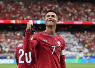 【Ｗ杯】Ｃ・ロナウド、お目覚めの２発でＷ杯通算１０得点に到達！前人未到の６大会連続＆年長２位４１歳１３８日弾