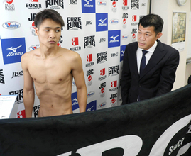 デビュー１２戦無敗の佐野遥渉、前日計量で体重超過　５０分遅刻＆１度目２００ｇ、２度目も１００ｇオーバー　試合は契約体重で実施へ　亀田ジム移籍初戦