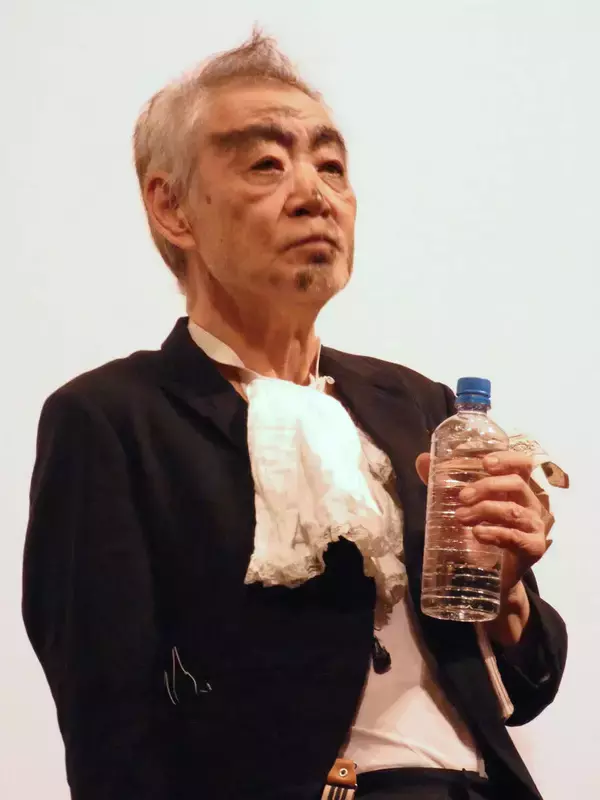 柄本明「娘の安藤サクラが『うちのお父さんに何させるんですか！』と烈火のごとく怒りまして」　劇団東京乾電池メンバーとの記録映画を点滴２回打って乗り切る