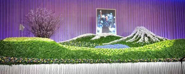 ジャンボ尾崎さんお別れの会が帝国ホテルで開催　祭壇は富士山、ゴルフ場をイメージ　青木功らが弔辞