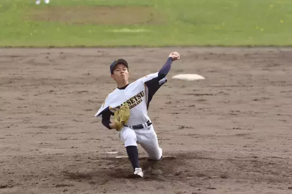 【ボーイズ】旭川大雪２戦連続コールド勝利で４強入り　山本一輝が２戦連続無失点