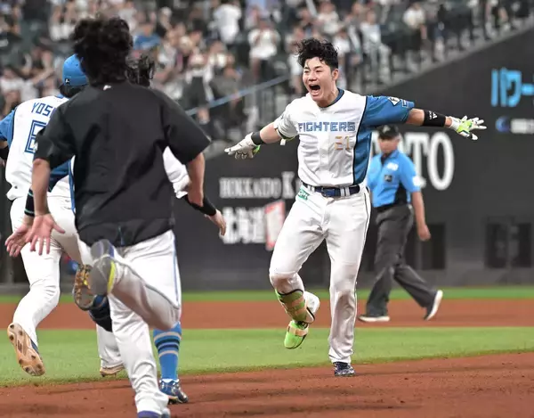 日本ハム・清宮幸太郎が劇的サヨナラ打…新庄監督「あのエラーと走塁ミスがあったから、決めてくれるとは思ってた」