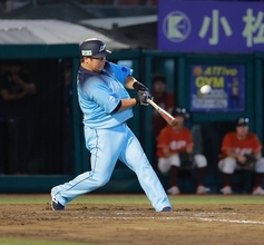 【西武】４３歳・中村剛也が延長１１回に代打１号グランドスラム　２３年連続アーチで通算４８２号