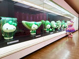 「大阪・関西万博で話題を集めた「ハローキティ×藻類」が登場　「Ｈｅｌｌｏ　Ｋｉｔｔｙ展」名古屋会場開幕」の画像1