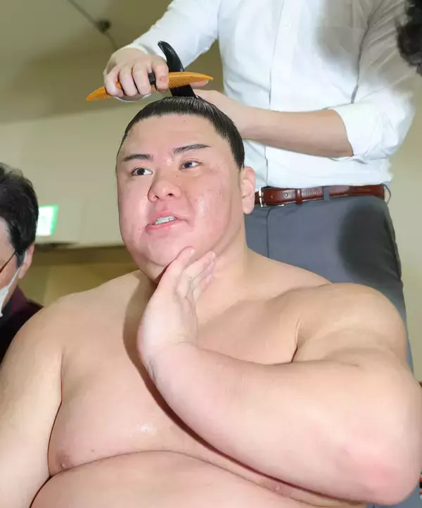 豊昇龍撃破の義ノ富士　貪欲に「横綱、大関に勝たないと勝ち越せない。上には上がれない」…４日目は大の里　２日連続金星獲得へ闘志