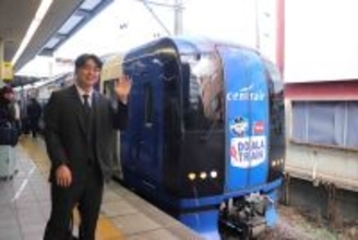 【中日】ドラ１中西聖輝ら新人９選手がドアラトレインで沖縄へ出発　名鉄×ドラゴンズのコラボ列車