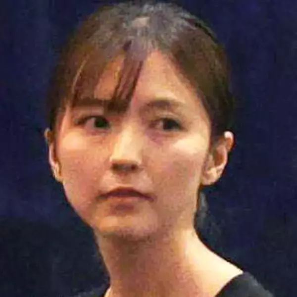 真野恵里菜のお出かけ姿にフォロワー騒然「これはいけない！！！」「顔が可愛くてほっこり」髪が伸びたという指摘も