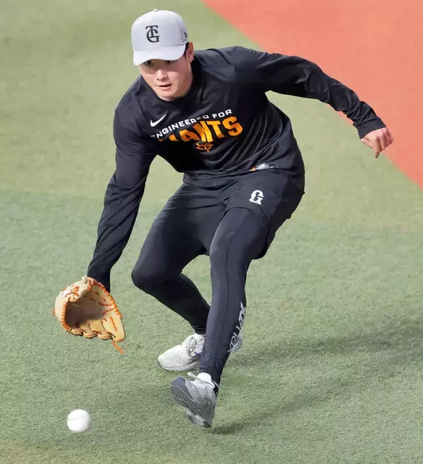 「【巨人】ドラ１・竹丸和幸が６８年ぶりの新人開幕投手２連勝へ「しっかり自分の投球をして、その上で勝ちがつけば」…球団史上初の新人開幕勝利」の画像