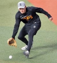 【巨人】ドラ１・竹丸和幸が６８年ぶりの新人開幕投手２連勝へ「しっかり自分の投球をして、その上で勝ちがつけば」…球団史上初の新人開幕勝利