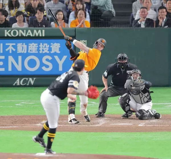 【ソフトバンク】アルメンタの来日初登板は３回途中５失点ＫＯ　「ストライクゾーンの中で勝負できなかった」ＭＡＸ１５７キロを計測も制球に課題残す