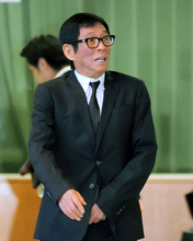 中村玉緒さんの通夜に明石家さんま参列　西村知美ら「からくり」ファミリーも
