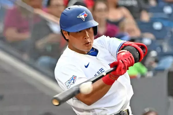 岡本和真、圧巻のメジャー初５出塁　３安打３打点と躍動　２四球→７回に同点呼ぶ安打→８回一時勝ち越し２点打→１１回弾丸適時打･･･ブルージェイズ惜敗も３戦７打点